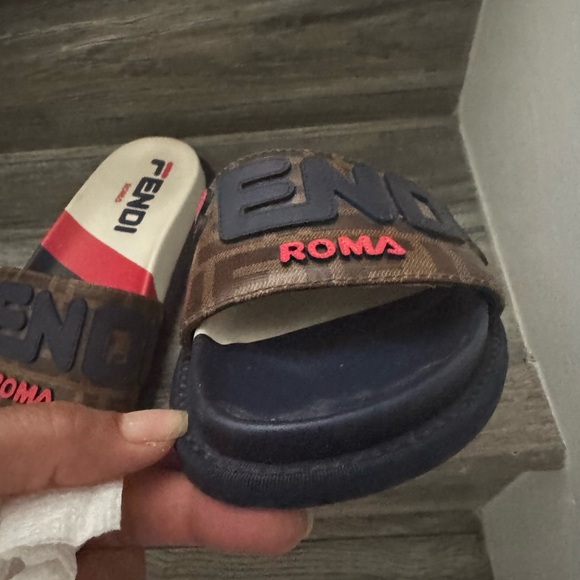 Fendi Roma - Picture 4 of 9